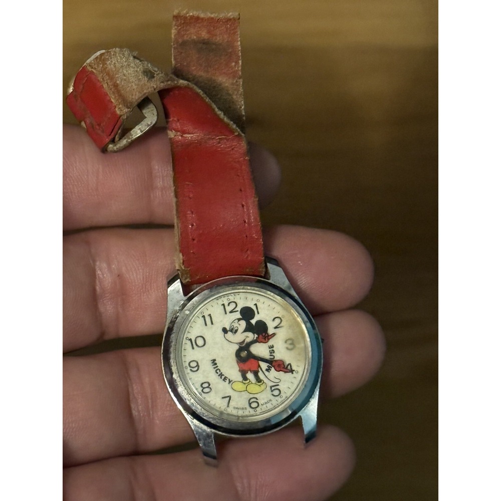 Vintage Swiss MICKEY MOUSE Red Hands Swiss Made Watch,‎ For Parts - Picture 3 of 9